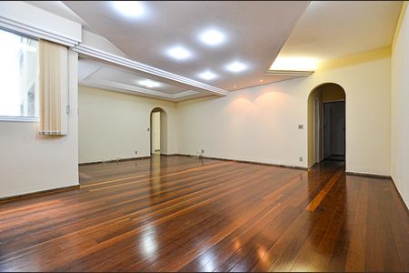 Sala Ambientes de apartamento à venda com 4 quartos, 150m² em Santa Efigênia, Belo Horizonte