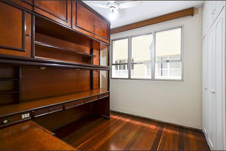 Apartamento à venda com 150m², 4 quartos e 2 vagasQuarto 1