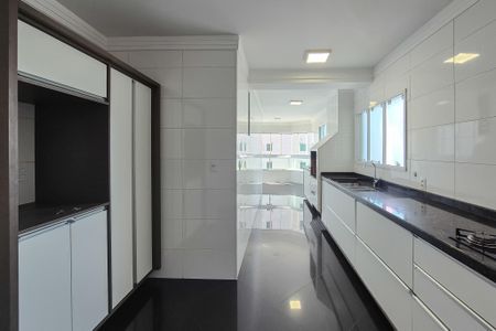 Apartamento para alugar com 150m², 3 quartos e 4 vagasCozinha - Armários