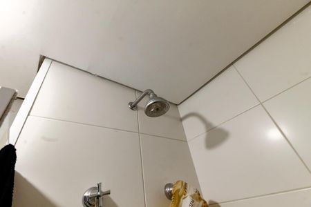 Apartamento à venda com 38m², 1 quarto e 1 vagaBanheiro da Suíte - chuveiro