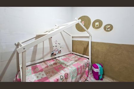 Casa à venda com 365m², 4 quartos e 2 vagasCasa 4