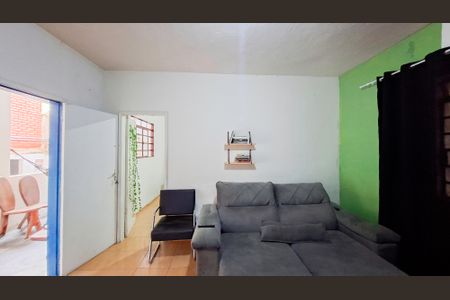 Casa à venda com 365m², 4 quartos e 2 vagasCasa 4
