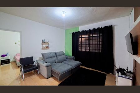 Casa à venda com 365m², 4 quartos e 2 vagasCasa 4