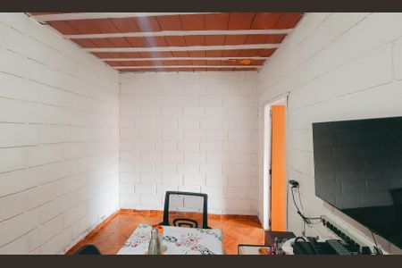 Casa à venda com 365m², 4 quartos e 2 vagasCasa 2