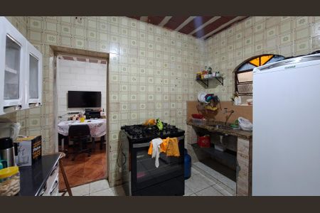 Casa à venda com 365m², 4 quartos e 2 vagasCasa 2