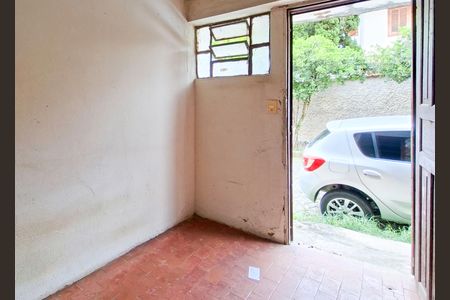 Casa à venda com 365m², 4 quartos e 2 vagasCasa 5
