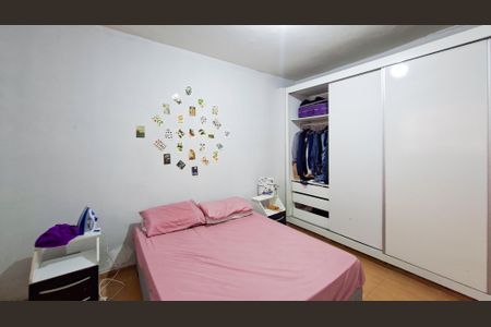 Casa à venda com 365m², 4 quartos e 2 vagasCasa 4