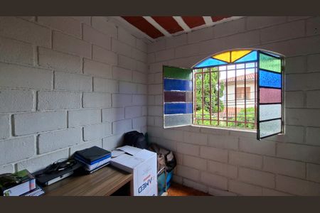 Casa à venda com 365m², 4 quartos e 2 vagasCasa 2