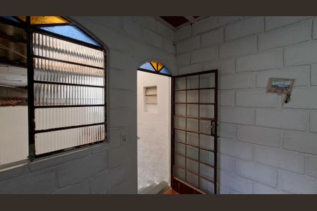 Casa à venda com 365m², 4 quartos e 2 vagasCasa 2