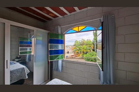 Casa à venda com 365m², 4 quartos e 2 vagasCasa 2