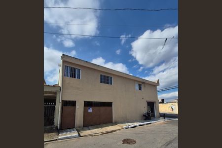 Casa para alugar com 68m², 2 quartos e 1 vagaFachada