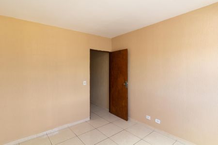 Quarto 2 de casa para alugar com 2 quartos, 68m² em Vila Rosaria, São Paulo