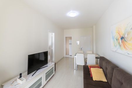 Apartamento para alugar com 64m², 1 quarto e 1 vagaSala