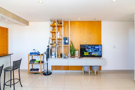 Apartamento à venda com 57m², 2 quartos e 2 vagasSala