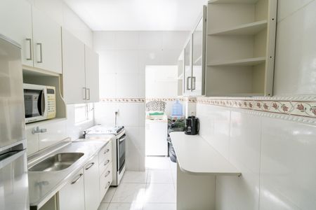 Apartamento à venda com 40m², 1 quarto e 1 vaga Apartamento à venda com 40m², 1 quarto e 1 vagaCozinha e Área de Serviço