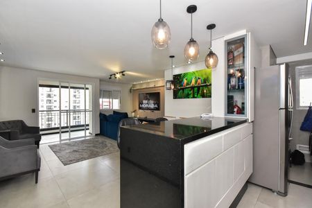 Sala de apartamento à venda com 2 quartos, 70m² em Vila Suzana, São Paulo