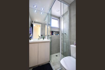 Apartamento à venda com 70m², 2 quartos e 1 vagaBanheiro Suíte 