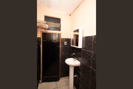 Casa à venda com 250m², 1 quarto e 5 vagas Casa à venda com 250m², 1 quarto e 5 vagasBanheiro