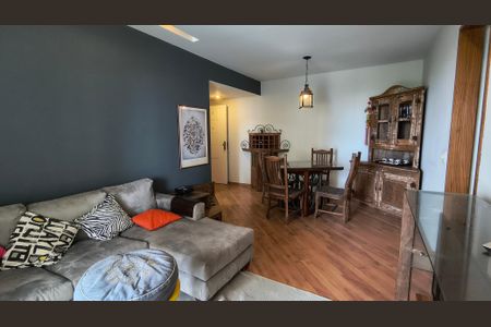 Sala de apartamento para alugar com 3 quartos, 99m² em Barra da Tijuca, Rio de Janeiro