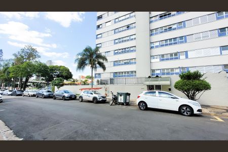 Apartamento à venda com 110m², 3 quartos e 1 vagaFachada