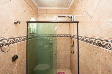 Casa à venda com 178m², 4 quartos e 3 vagasBanheiro Social