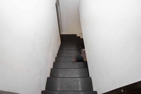 Casa à venda com 178m², 4 quartos e 3 vagasEscada