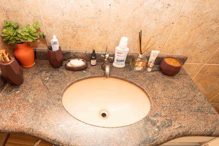 Casa à venda com 178m², 4 quartos e 3 vagasBanheiro Social