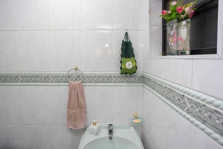 Casa à venda com 178m², 4 quartos e 3 vagasLavabo