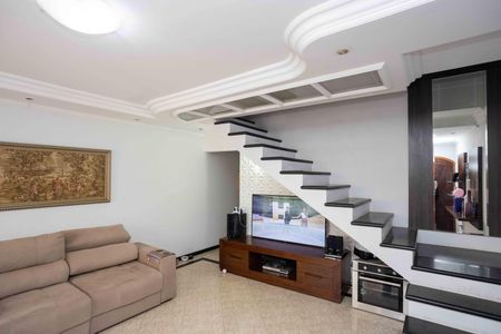 Casa à venda com 178m², 4 quartos e 3 vagasSala de TV