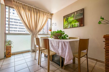 Sala de apartamento à venda com 3 quartos, 97m² em Cerqueira César, São Paulo