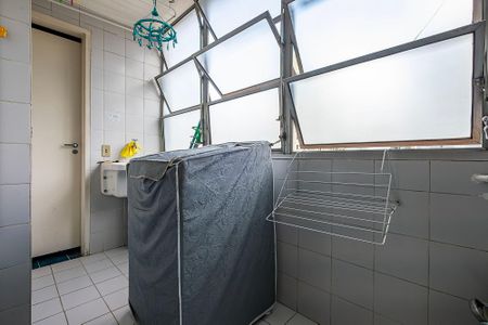 Apartamento à venda com 97m², 3 quartos e 1 vagaÁrea de Serviço