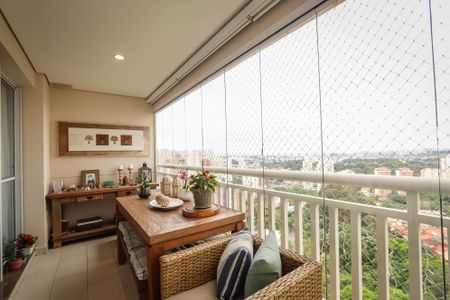 Varanda de apartamento à venda com 3 quartos, 145m² em Vila Sonia, São Paulo