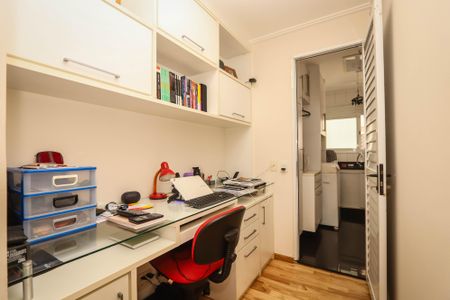 Apartamento à venda com 145m², 3 quartos e 3 vagasEscritório