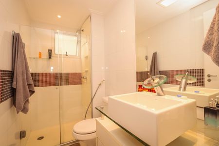 Apartamento à venda com 145m², 3 quartos e 3 vagasBanheiro da Suite 3