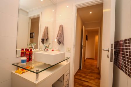 Apartamento à venda com 145m², 3 quartos e 3 vagasBanheiro da Suite 3