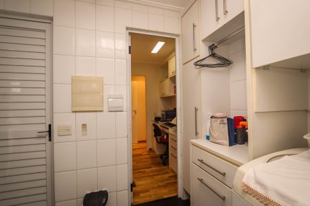 Apartamento à venda com 145m², 3 quartos e 3 vagasÁrea de Serviço