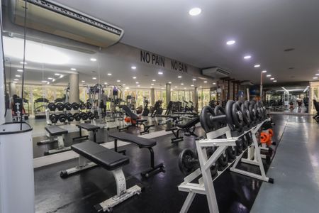 Apartamento à venda com 145m², 3 quartos e 3 vagasÁrea comum - Academia