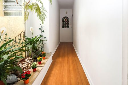 Casa à venda com 149m², 3 quartos e 2 vagasCorredor