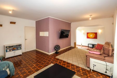 Casa à venda com 149m², 3 quartos e 2 vagasSala