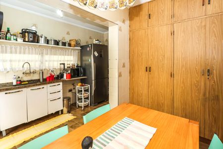 Casa à venda com 149m², 3 quartos e 2 vagasCozinha