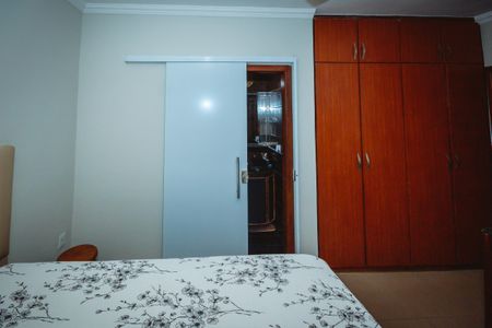 Apartamento à venda com 180m², 3 quartos e 1 vagaSuíte