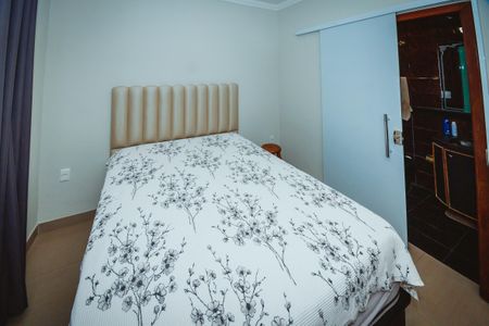 Apartamento à venda com 180m², 3 quartos e 1 vagaSuíte