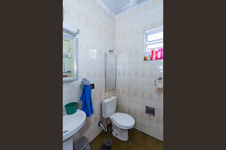 Casa para alugar com 110m², 2 quartos e 1 vaga Casa para alugar com 110m², 2 quartos e 1 vagaBanheiro