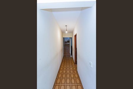 Casa para alugar com 110m², 2 quartos e 1 vaga Casa para alugar com 110m², 2 quartos e 1 vagaCorredor