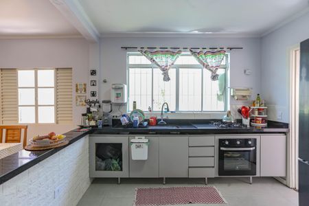 Casa à venda com 168m², 3 quartos e 2 vagasCozinha