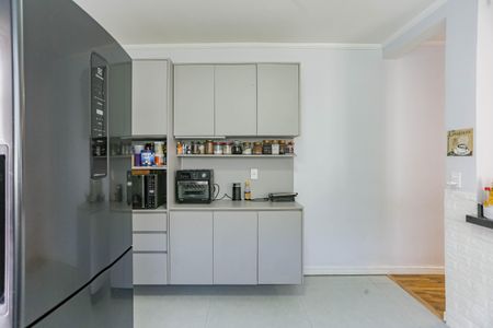 Casa à venda com 168m², 3 quartos e 2 vagasCozinha