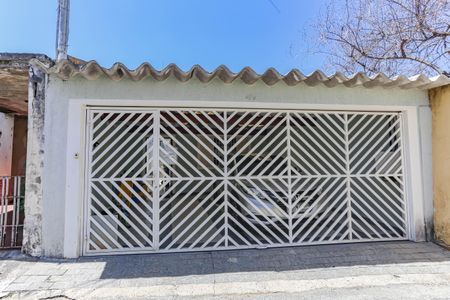 Casa à venda com 168m², 3 quartos e 2 vagasFachada