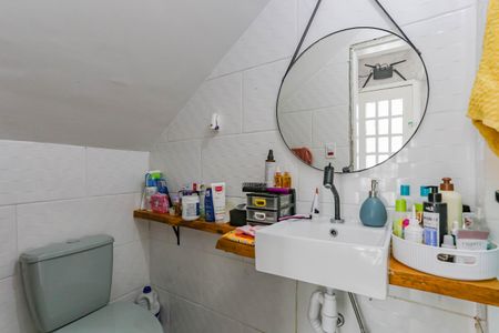 Casa à venda com 168m², 3 quartos e 2 vagasLavabo