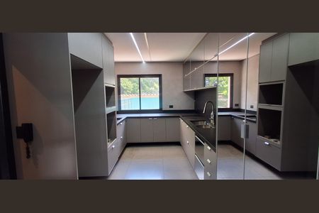 Apartamento à venda com 242m², 4 quartos e 4 vagasCozinha 