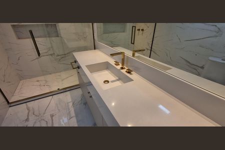 Apartamento à venda com 242m², 4 quartos e 4 vagasBanheiro Suíte 3